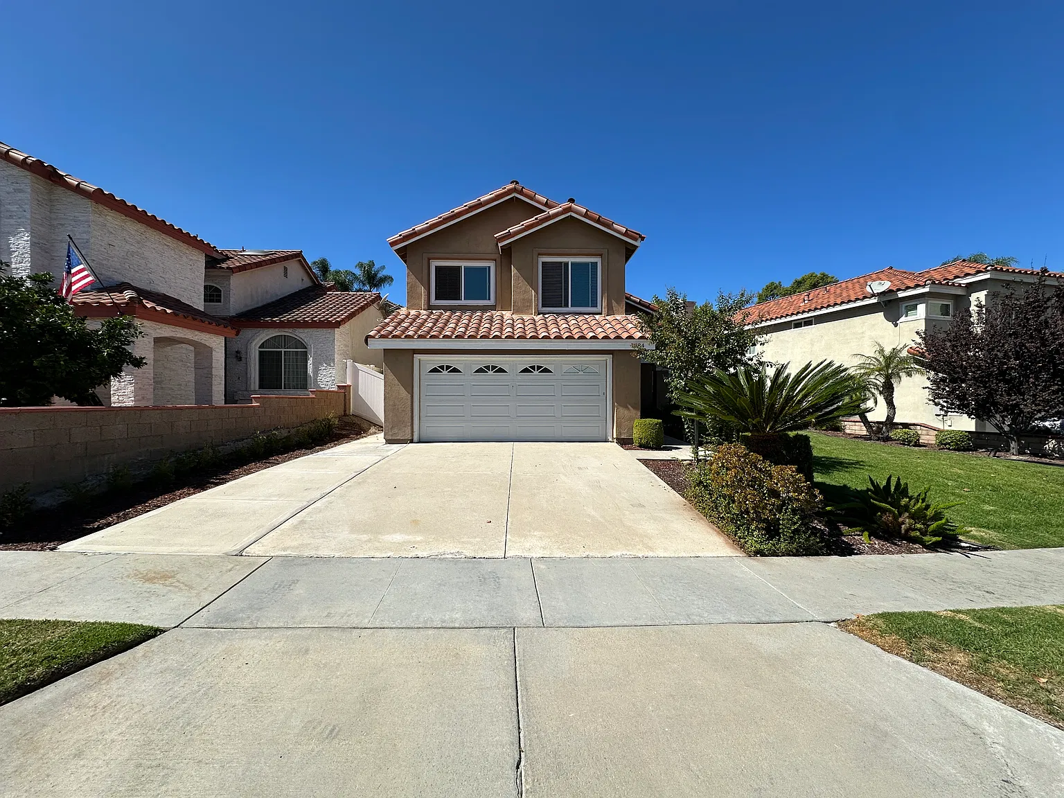 3 bed, 2.5 bath, 1908 sqft, $3,900 — Photo 2