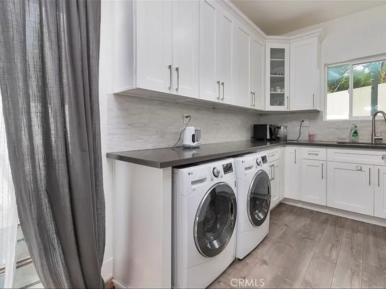 14646 Covello St #1 — Photo 3