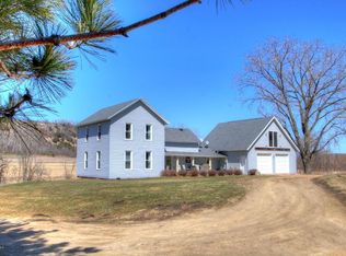 29672 Flower Valley Rd, Red Wing, MN 55066