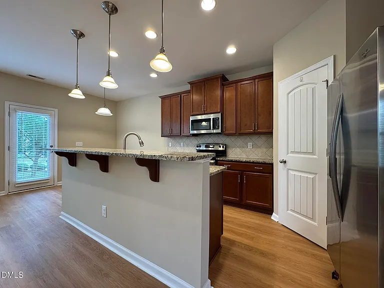 4478 Middletown Dr — Photo 7