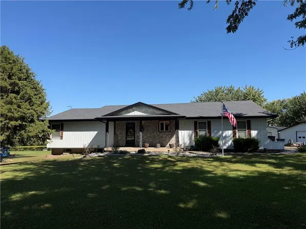 1379 NW 565th Rd, Holden, MO 64040