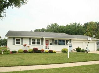 1405 Marquette St, Janesville, WI 53546