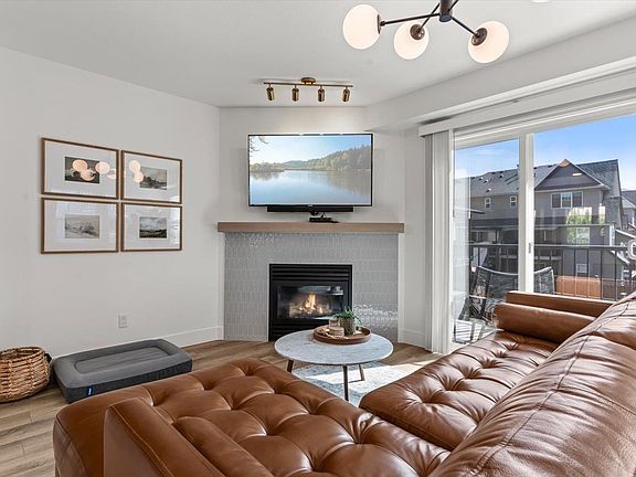 4th image of 46538 1st Ave #9
