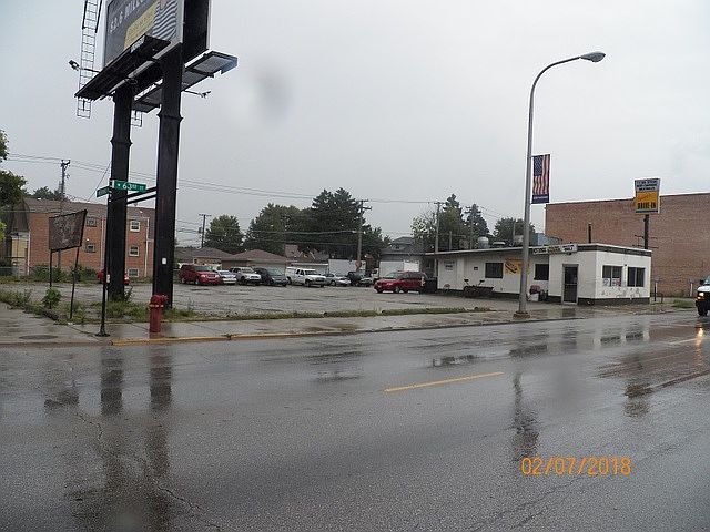 2nd image of 6216 W 63rd St