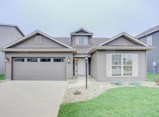 413 Corey Ln, Champaign, IL 61822