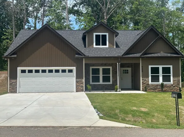 953 Mike Cir, Spartanburg, SC 29303