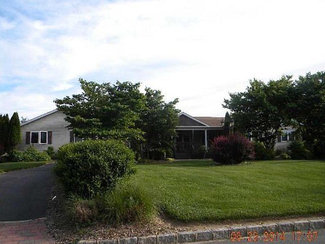 1st image of 265 Summit Ln