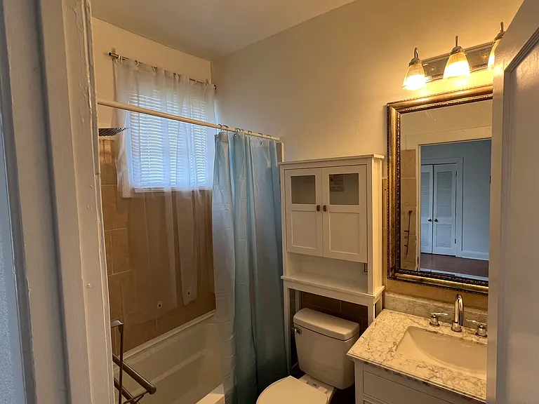 3538 Franklin Ave — Photo 39