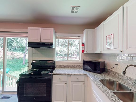 3rd image of 6404 Bimini Dr #12767958