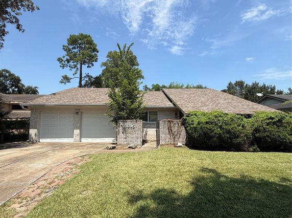 16215 Parksley Dr