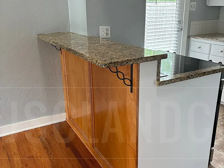 2213 Andover Ct — Photo 5