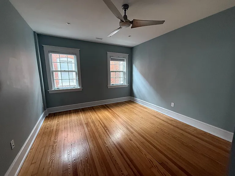 139 S Colonial Ave — Photo 9