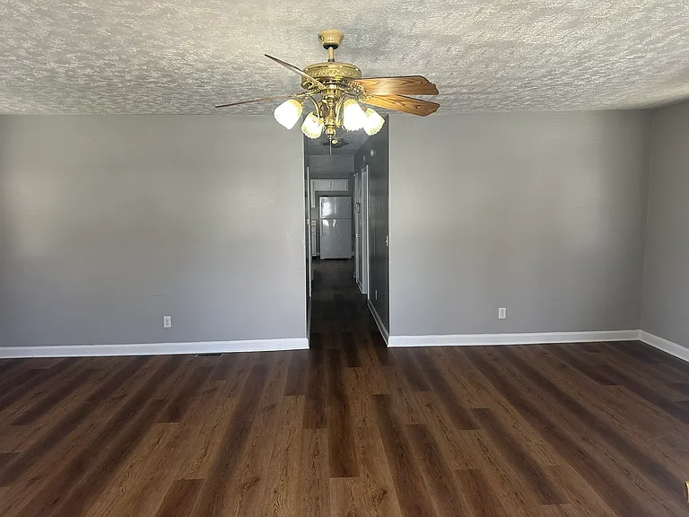 4005 E 31st St — Photo 12
