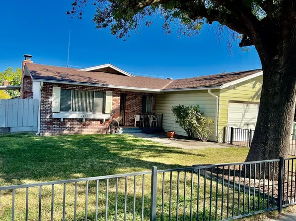 1613 Carnation Ct, Modesto, CA 95355