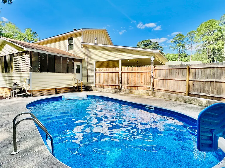 102 Pinewood Dr — Photo 5