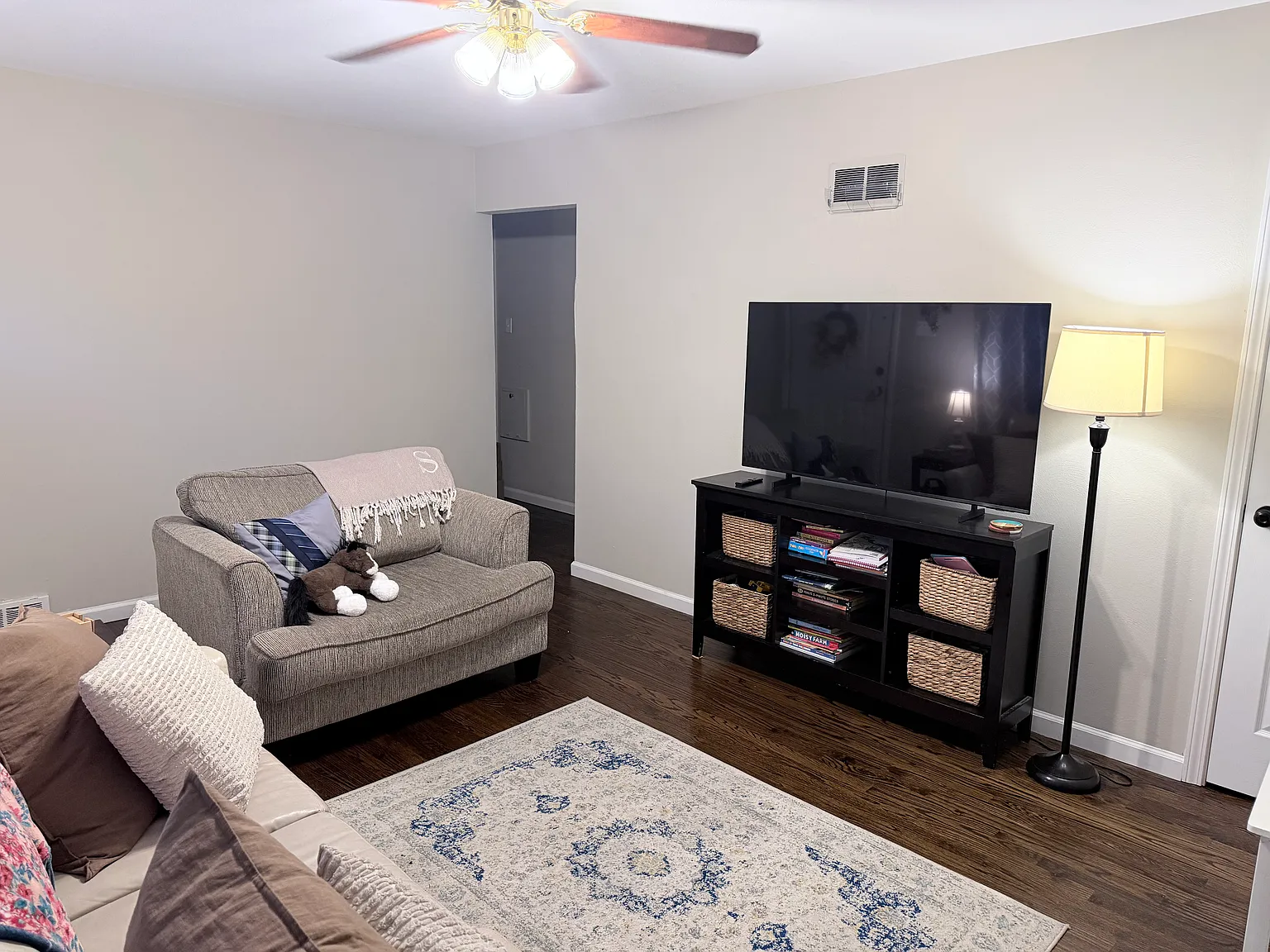3 bed, 1117 sqft, $2,050 — Photo 4