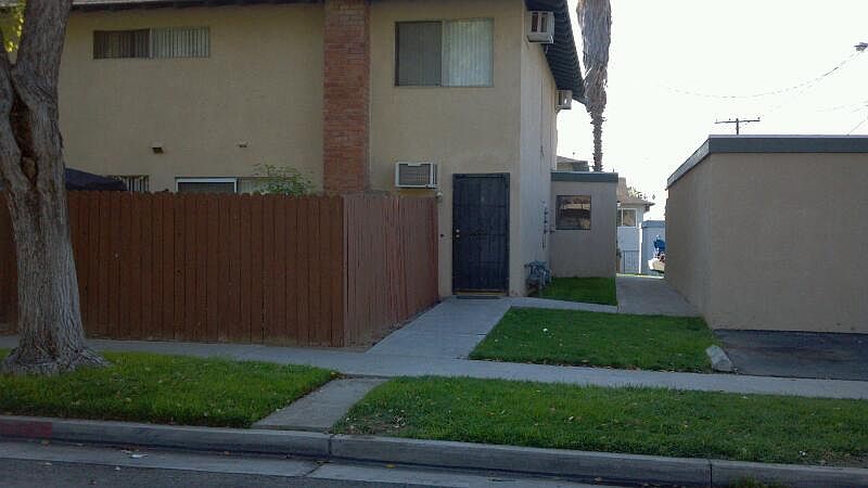 2nd image of 2909 Elgin Dr APT C