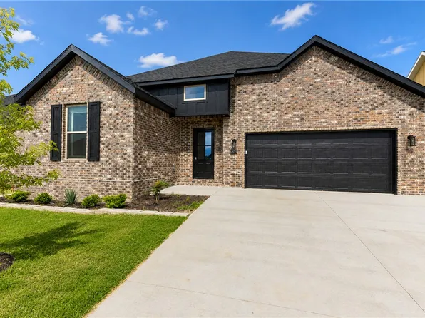 6803 Basswood Ave, Bentonville, AR 72713