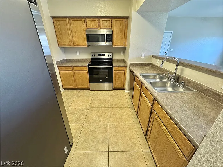 6650 W Warm Springs Rd #1077 — Photo 6