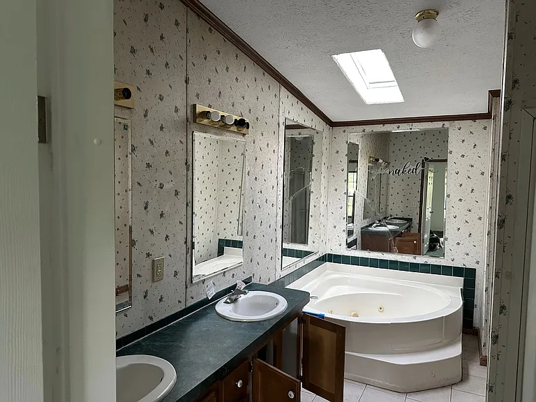 1725 Tech Rd — Photo 21