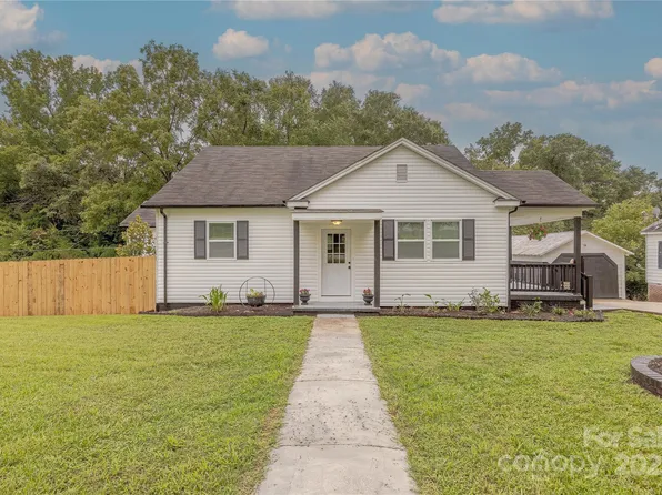 1334 Williams Estate Dr, Lancaster, SC 29720