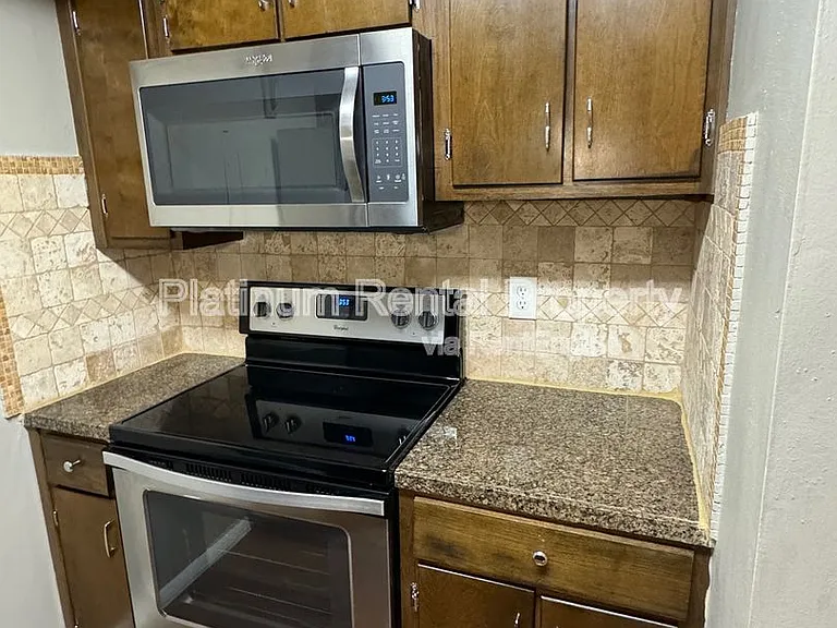 1555 Terrell Mill Pl SE #E — Photo 16