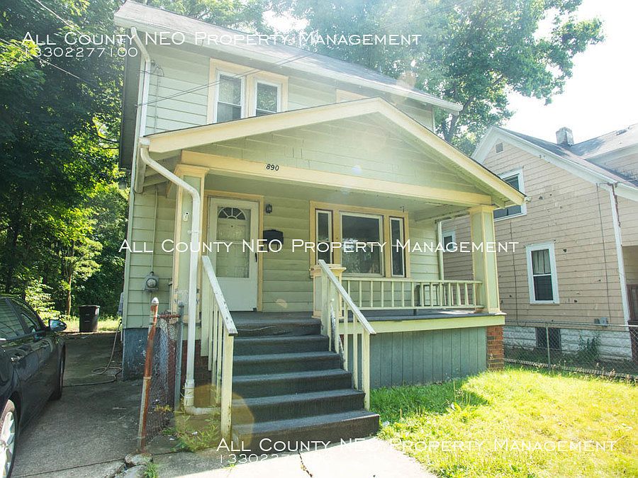 1st image of 890 Lawton St