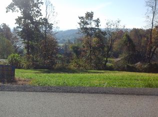 133 Crystal Dr, Indiana, PA 15701