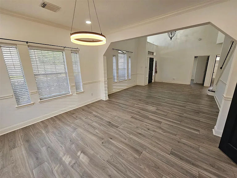 3709 Pinehurst Dr — Photo 7