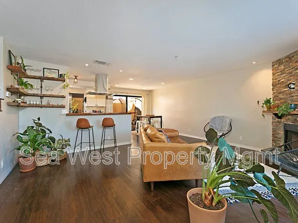 1680 N Coast Highway 101 Unit 3, Encinitas, CA 92024