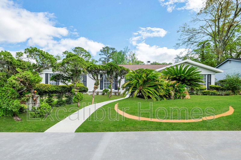 1st image of 8283 Country Creek Blvd