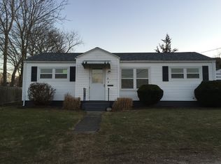 15 Belleview Ave, Tiverton, RI 02878