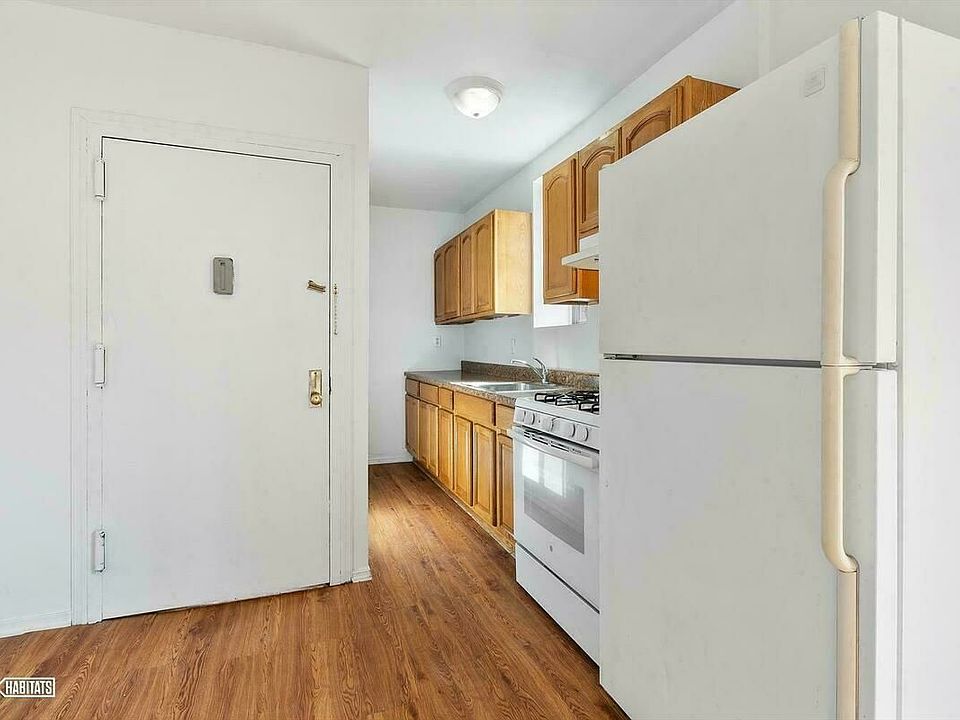 1st image of 1113 President St APT 2