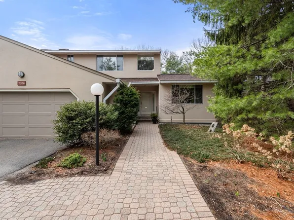 202 Allandale Rd #B, Chestnut Hill, MA 02467