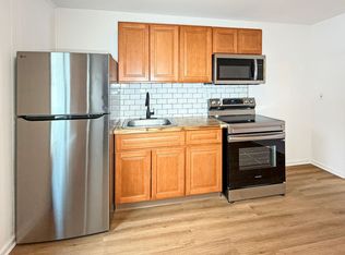 4332 Albany Post Rd #1, Hyde Park, NY 12538