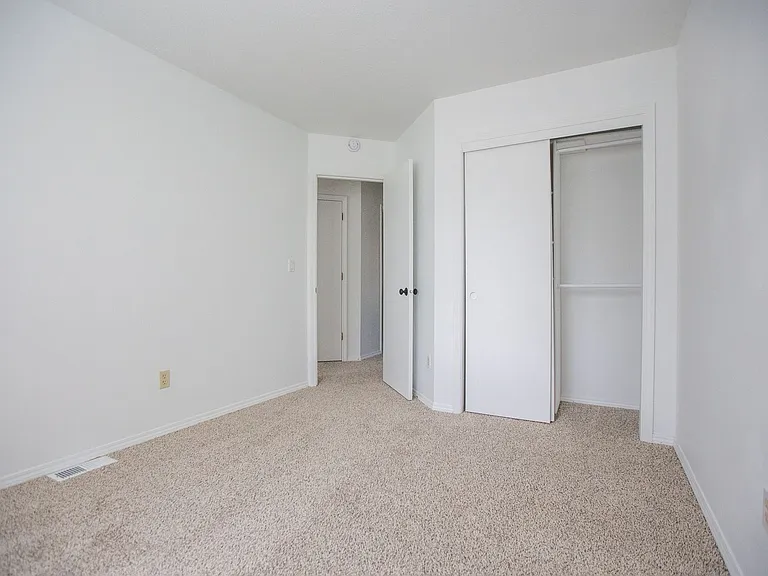 8471 SW Bonaventure Ln — Photo 23