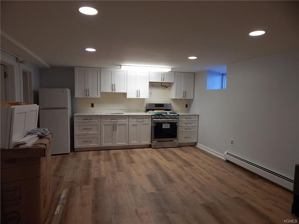 1st image of 440 Piermont Ave APT E
