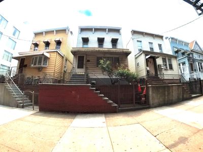 11214 Roosevelt Avenue, Corona, NY, 11368