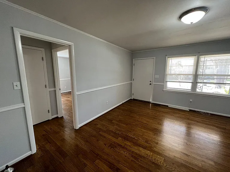 1203 James St — Photo 12
