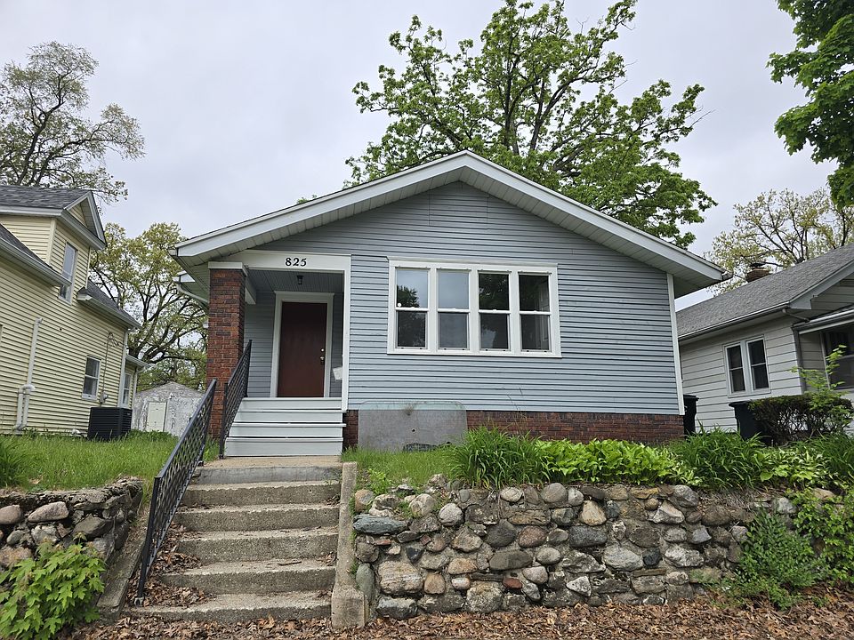 1st image of 825 S 24th St