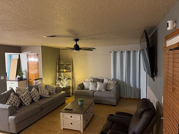 5th image of 1004 Tessa Dr NW