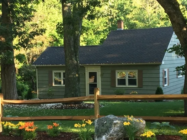 340 Allen Rd, Belchertown, MA 01007