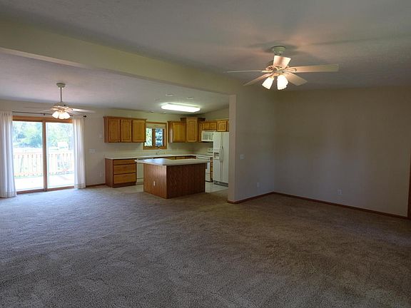 3rd image of 1101 Eloise St