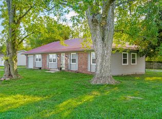 4734 S Cloverleaf Dr, Seymour, IN 47274