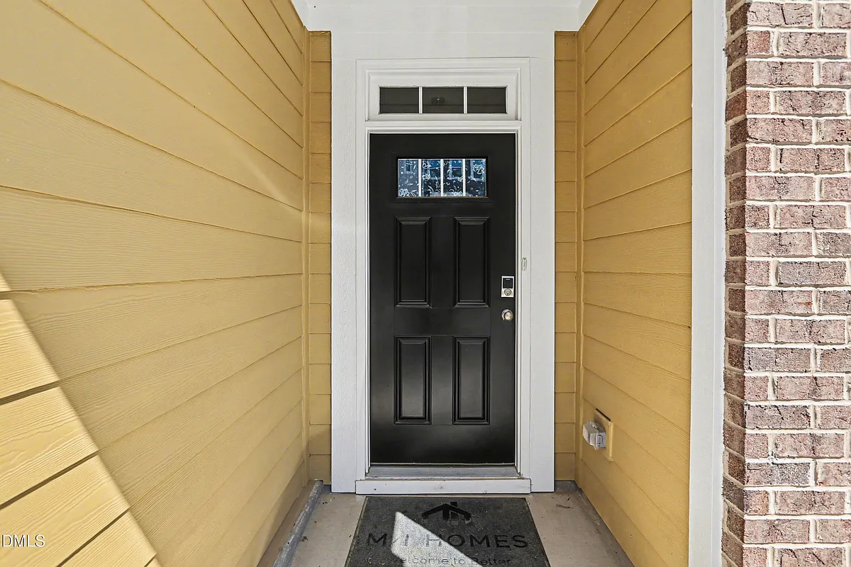 Building Photo - 1104 Harmony Trl