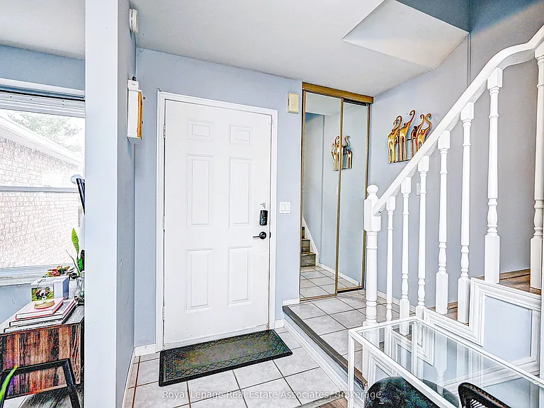 190 Nith River Way — Photo 3