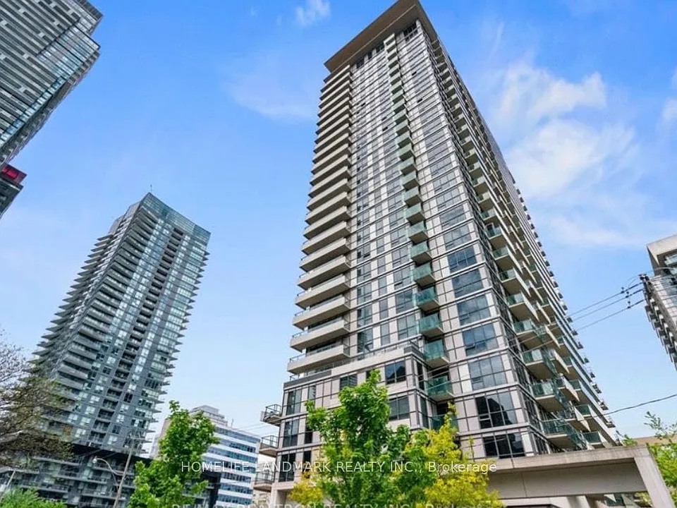 70 Roehampton Ave #1814