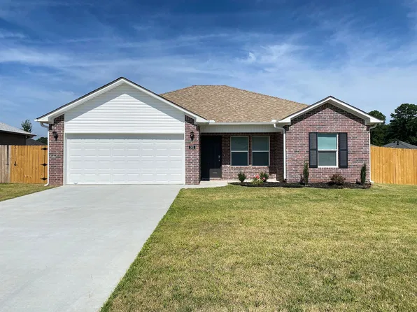 301 Magnolia Ct, Jacksonville, AR 72076
