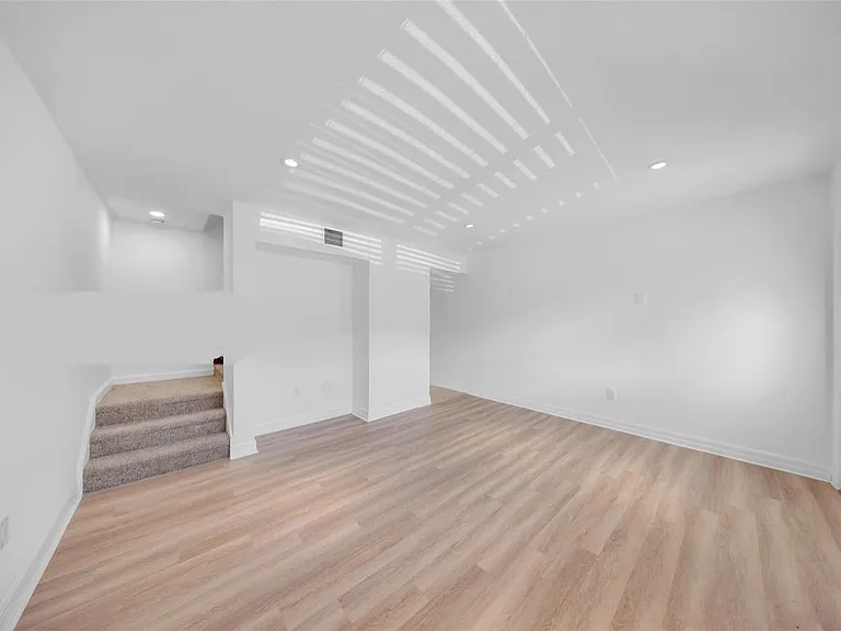 7801 Hispanola Ave #5 — Photo 12
