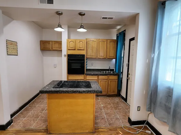 6 Dwight Street image 5 of 12